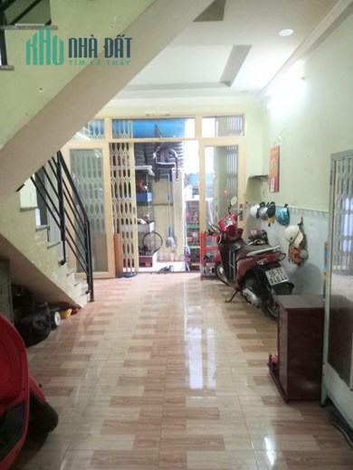 Bán nhà Rẻ Đẹp Q4 Tôn Thất Thuyết Ngang 3.3x 11m đúc 3 tấm- 2,9 tỷ