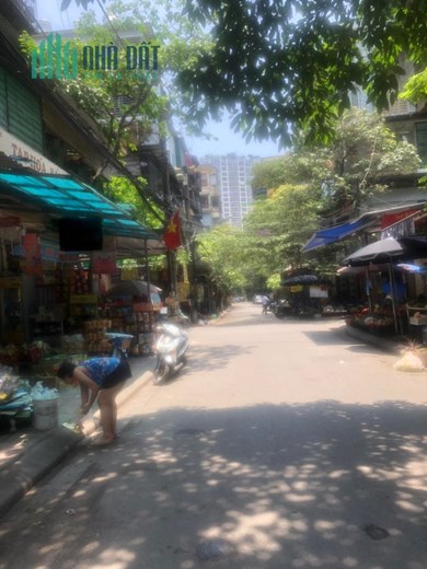 Cho thuê mặt bằng T1, 30m2, 3m,, 8Tr, Vĩnh Phúc, Ba Đình.