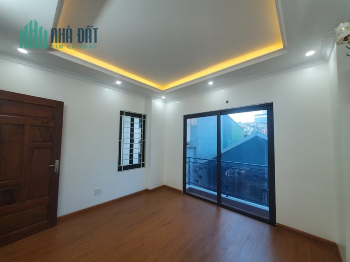 Bán nhà Phạm Văn Đồng 45m2, 5T, 4m, lô góc, 4.6 tỷ, Bắc Từ Liêm