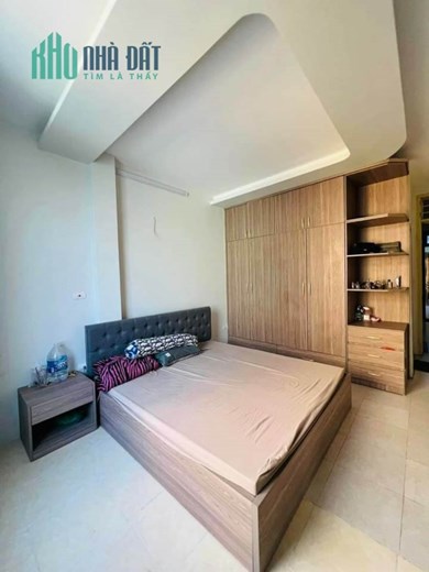 Chuyển nhượng nhà #ĐỊNHCÔNGTHƯỢNG - #HOÀNGMAI ngõ thoáng, 30m ra mặt phố, 44m x5 tầng giá 3.9 tỷ.