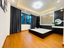 BÁN NHÀ LÊ TRỌNG TẤN, THANH XUÂN, Ô TÔ, TẶNG NỘI THẤT, 30M2 5T, GIÁ 3.28 TỶ