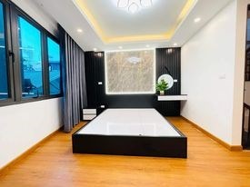 BÁN NHÀ LÊ TRỌNG TẤN, THANH XUÂN, Ô TÔ, TẶNG NỘI THẤT, 30M2 5T, GIÁ 3.28 TỶ