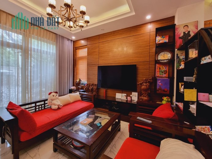 Bán nhà đẹp Văn Cao 110m 6T MT11m. Lô góc, tháng máy, vỉa hè, ô tô tránh. Có dòng tiền. 21.8 tỷ