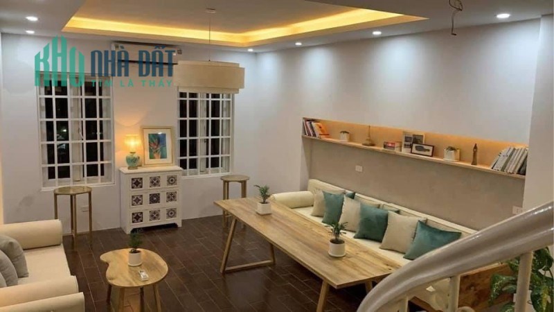 Bán nhà Cầu Giấy – KD, thang máy – Phân lô Ôtô tránh, vỉa hè – Diện tích 70m2, 6 tầng, MT 5.2m – 23