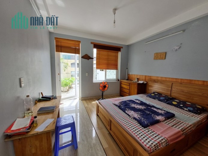 Bán Nhà HXH Bành Văn Trân Phường 7 Tân Bình Giá 11 Tỷ.