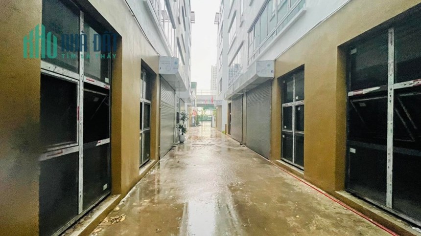 Chính chủ cần bán gấp  nhà PL siêu đẹp Phạm Văn Đồng, có thang máy,  lô góc, 77m2 5 tầng, MT 8m