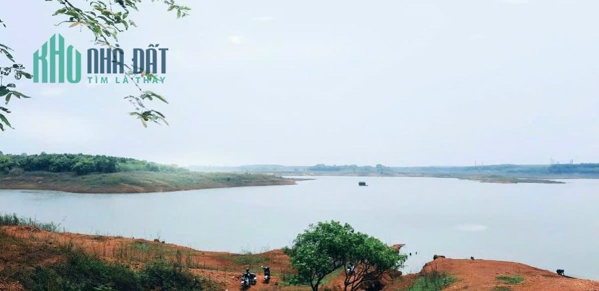 Đất view hồ nghỉ dưỡng 270triệu/nền có thổ cư