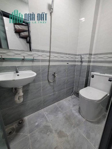 Tặng sập sàn nhà mới Tân Bình khu Phạm Văn Hai chỉ nhỉnh 2 tỷ thôi