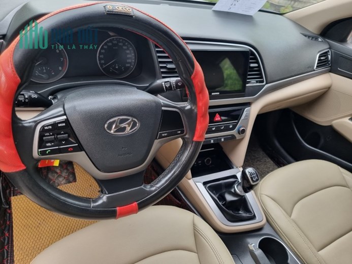 Cần bán xe Huyndai Elantra 2018MT 1 Quang Trung An Lão Hải Phòng