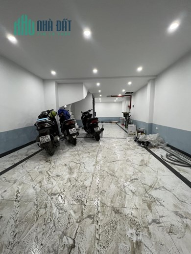 Bán CCMN Yên Hòa-56mx6T- thang máy-14 phòng- DT900tr/năm-9.99 tỷ
