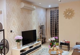 Cần bán căn  R2 Royal City tầng trung