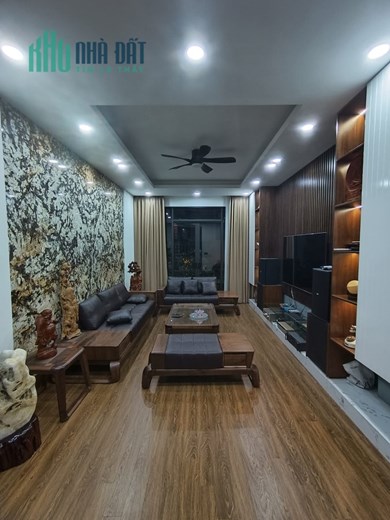 Bán Gấp 7 Tầng Hoàng Cầu, Trần Quang Diệu 52M* MT4.1m, Gara ô tô, Vỉa hè - 17,2 Tỷ.