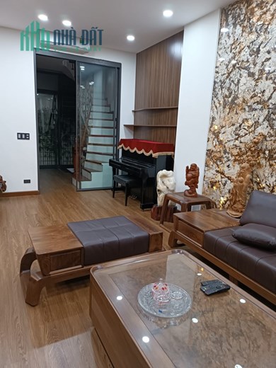 Bán Gấp 7 Tầng Hoàng Cầu, Trần Quang Diệu 52M* MT4.1m, Gara ô tô, Vỉa hè - 17,2 Tỷ.