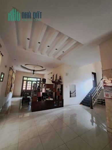 Biệt thự 650m2 Hoàng Quốc Việt, P.Phú Thuận, Quận7 giá 87 tỷ