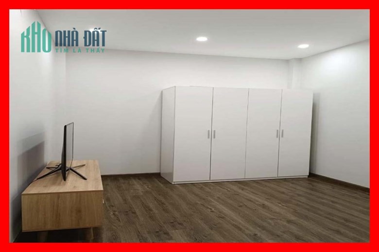 Bán nhà đẹp ngõ Thịnh Quang, Đống Đa, Hà Nội - Nhà 4 tầng, ô tô đỗ cửa, giá hơn 5 tỷ