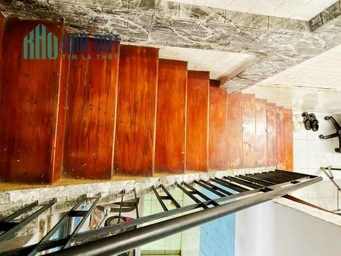 Nhà mặt tiền hẻm oto 40m2 Nguyễn Khoái, Quận 4 Giá 4.85 tỷ