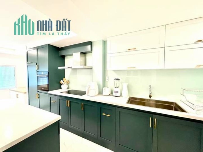 Mặt tiền 32m2 Đường số Vĩnh Hội, Quận 4 giá 10.8 tỷ