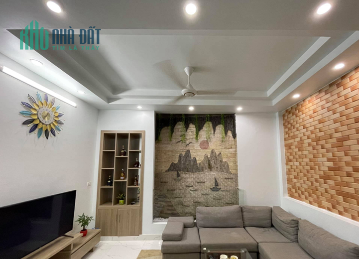 Cực rẻ. Bán nhà đường Khương Đình, Thanh Xuân. 55m2 x 5T. MT 6m. GẦN PHỐ. KD. Hơn 5 Tỷ. 0378230032