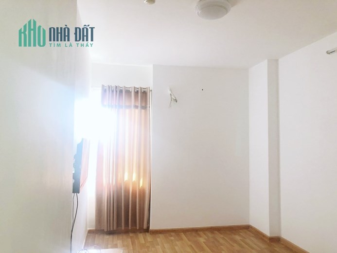 Định cư cần bán căn hộ chung cư 3 phòng ngủ Phường 13 Quận Tân Bình Hồ Chí Minh