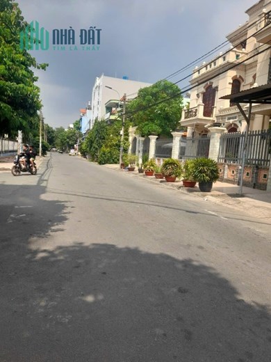 Bán nhà Đường 55 KDCTT .BT .TPHCM