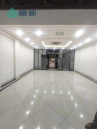 Siêu phẩm quận Cầu Giấy, Trần Quốc Hoàn 63m, 7 tầng, mt 4.5m. Giá: 15.5 tỷ