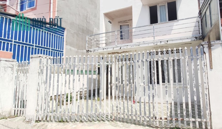 Nhà cũ ở Thiện Ý, Phường 4, Đà Lạt. 117 m2 (7,6 x 15m) chỉ 5,5 tỷ, sổ riêng xd, hẻm ô tô
