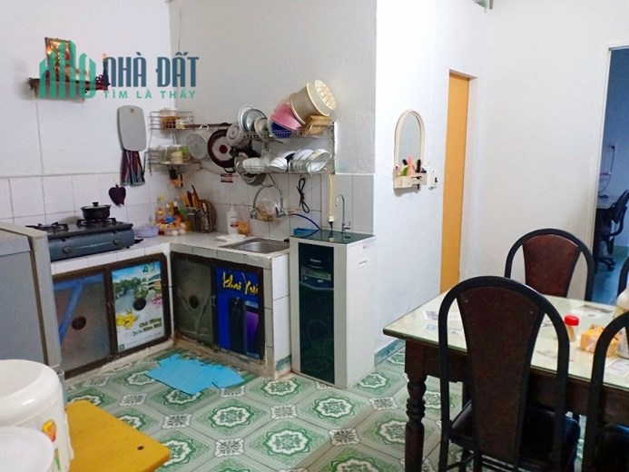 Bán nhà Trưng Nữ Vương, ô tô vào nhà, C4 2pn 90m2 chỉ 3.x tỷ. 0905.880.363