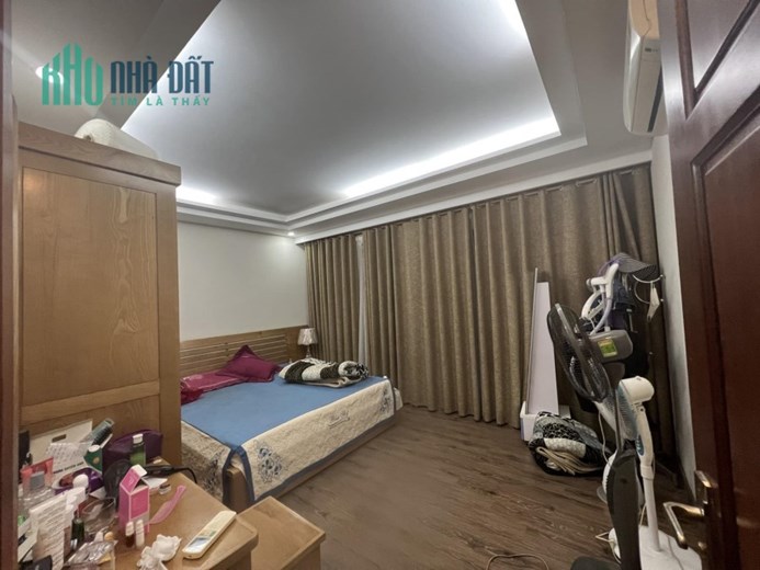 Bán nhà phố Lê Văn Lương, Ngõ oto tránh, 50m2, mt 6m ở hay kinh doanh đều tốt