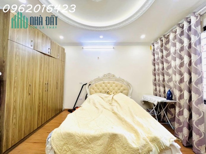 Bán Nhà Phố Văn Cao Ba Đình 9tỷ 51m 5tầng Oto Ngõ Thông Rộng An Sinh Đỉnh Rảo Bước Hồ Tây