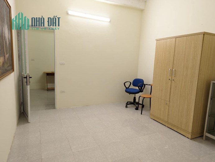 Bán nhà tầng 3 tập thể đài THVN Ngõ 124 phố  Vĩnh Tuy - Hai Bà Trưng.