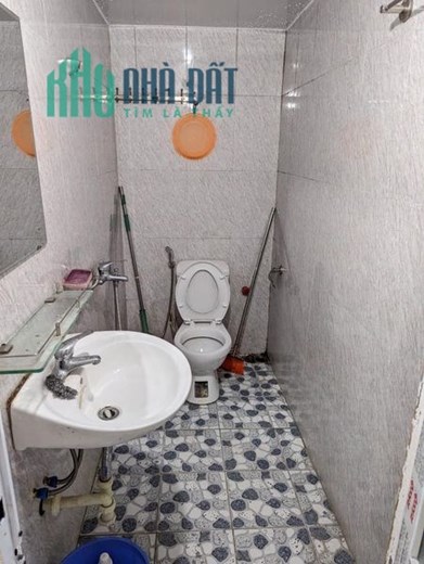 Bán nhà tầng 3 tập thể đài THVN Ngõ 124 phố  Vĩnh Tuy - Hai Bà Trưng.