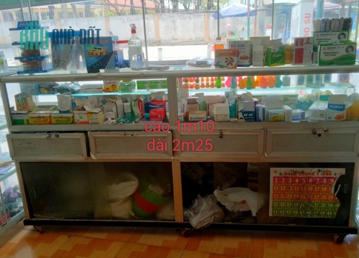 SANG NHƯỢNG NHÀ THUỐC HAI MẶT TIỀN