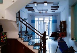 Cho thuê nhà nguyên căn 4x20 hẻm xe hơi 4PN đường 30 Linh Đông