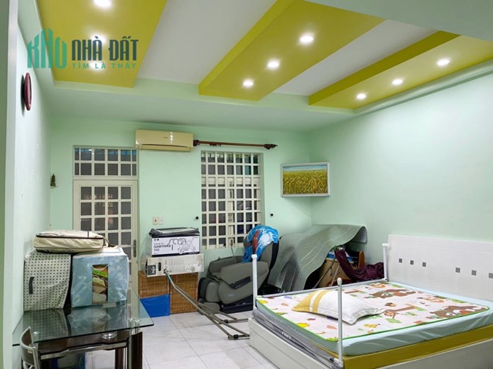 Nhà bán 4 tầng Mặt tiền chính Cao Lỗ 4.5x20m P4Q8 16.7 tỷ