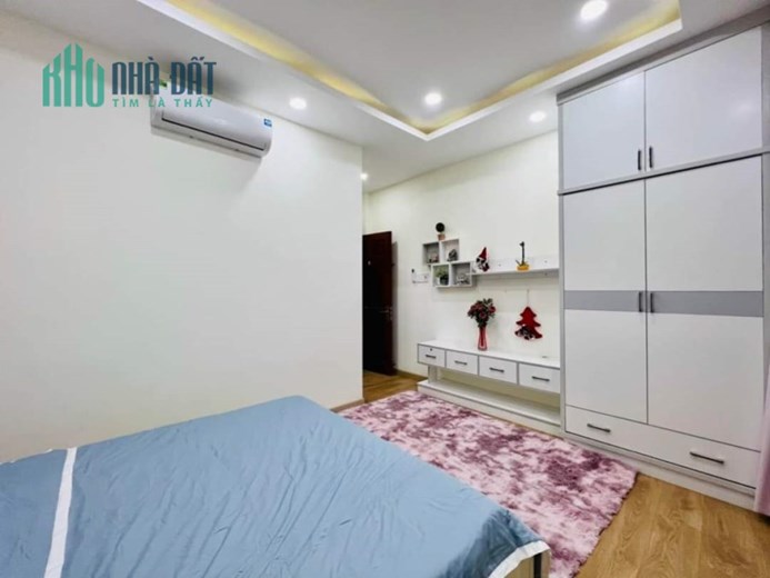 Nhà diện tích 40m2, hẻm 3 m thông, chỉ 4 tỷ