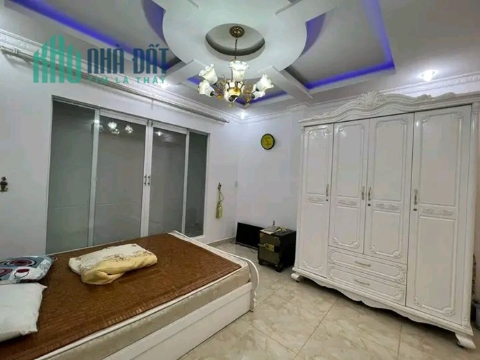 Nhà diện tích 40m2, hẻm 3 m thông, chỉ 4 tỷ