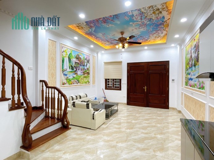 Bán nhà 19 hồ Ba Mẫu, Đống Đa, 42m2x5T mới, MT 4,2m, cách ô tô 20m,