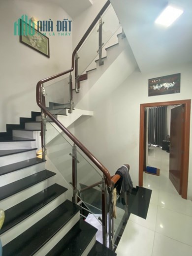 Bán nhà MTKD Đỉnh Gò Xoài 80m2 Nhựa 20m có lề 4 tầng Nhỉnh 9ty