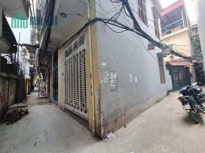 Bán nhà phố Yên Hòa, Cầu Giấy, 73m2, 3 tầng, mặt tiền rộng, ngõ 3 gác, giá 5.88 tỷ.