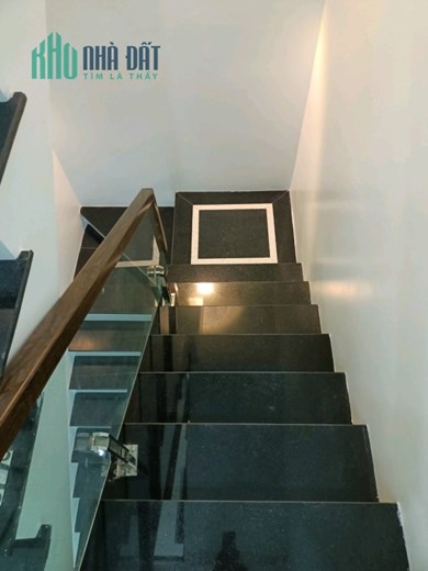 Bán nhà ngõ 213 Thiên Lôi, 41m 4 tầng mới tinh độc lập, GIÁ 2.7 tỉ cực đẹp