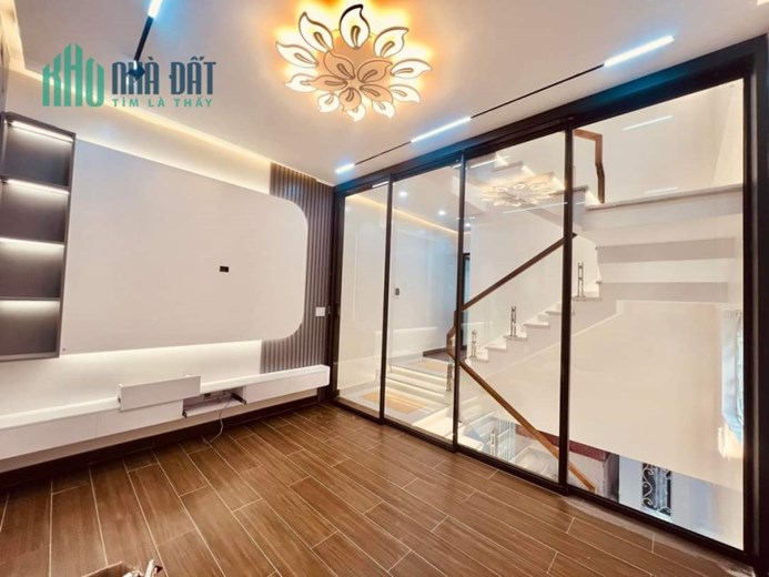 Bán nhà phố Chu Văn An, 40m 4 tầng mới tinh, GIÁ 3.5 tỉ xịn sò lung linh
