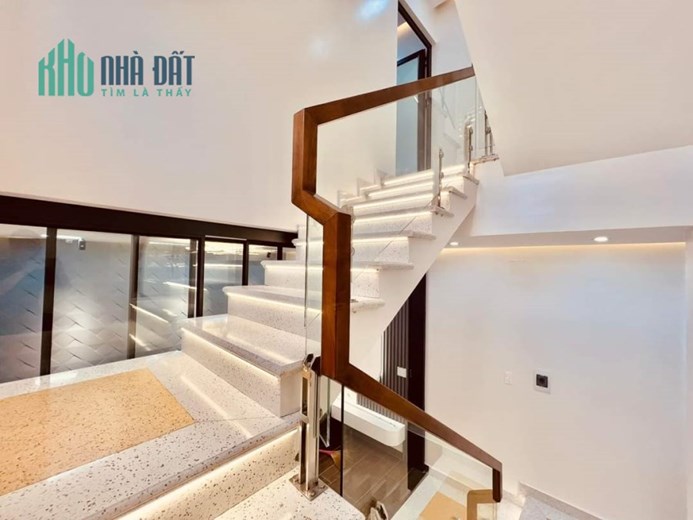 Bán nhà phố Chu Văn An, 40m 4 tầng mới tinh, GIÁ 3.5 tỉ xịn sò lung linh