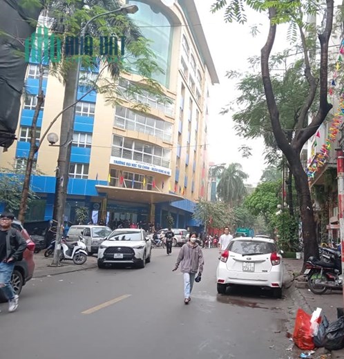 Bán nhà Dịch Vọng, Cầu Giấu, 36m2, 5 tầng, mặt ngõ kinh doanh, 50m ra mặt phố, giá 5.68 tỷ.