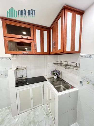 Nhà bán 3 tầng mới, đẹp hẻm thông đường Phạm Thế Hiển - Giá 2 Tỷ 280 (TL)