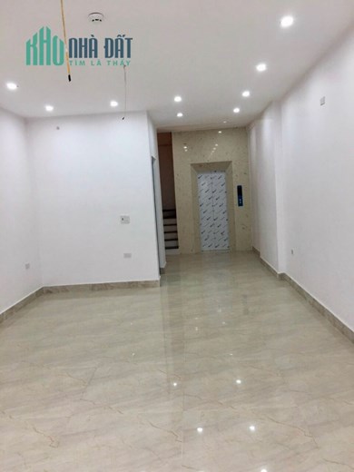 căn Liền Kề 5 tầng toà Eurowindow khu vực đắc địa Ngã tư Chợ Vinh - P. Hồng Sơn