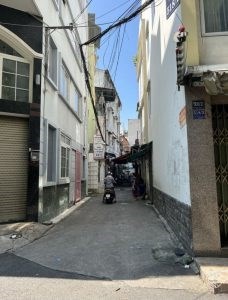 Cần Bán Nhà Vị Trí trung tâm Quận 1