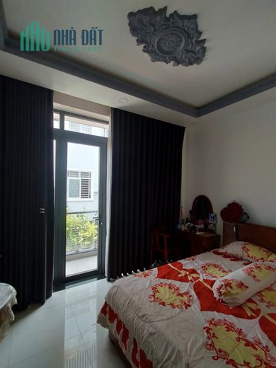 Bán nhà HXT đường số 11, Bình Tân, 32m² (4x8), 5 tầng, 6PN, chỉ 4.2 tỷ TL chính chủ.