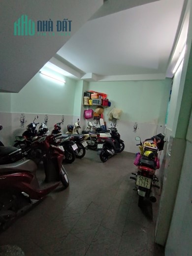 Vip Quận 10, HXH Thành Thái, 4x15.5m 4 Tầng vuông vức, an ninh, 10.5 Tỷ TL