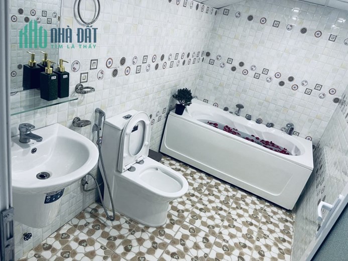 Chính chủ cần sang lại nhà tại 37/13 Hoàng Diệu, P5, TP Đà Lạt