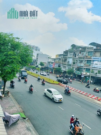 Bán gấp nhà mặt tiền đường Hồng Bàng Phường 1 Quận 11 48m2 3 tầng BTCT chỉ nhỉnh 11 tỷ